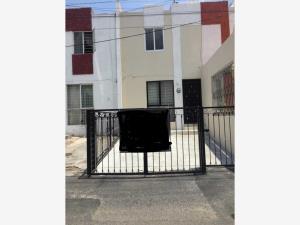 Casa en venta en Parques del Auditorio, Zapopan, Jalisco
