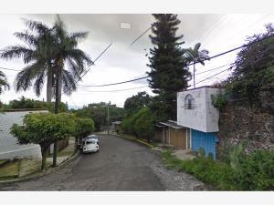 Casa en remate en Jardines de Cuernavaca, Cuernavaca, Morelos