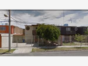 Casa en venta en Fuentes del Valle, Chihuahua, Chihuahua