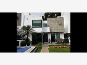 Casa en venta en Ahuatlán Tzompantle, Cuernavaca, Morelos