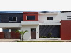 Casa en venta en Burgos, Temixco, Morelos
