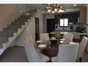 Casa en venta en Villa Residencial Santa Fe 2da. Sección, Tijuana, Baja California