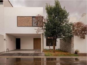 Casa en venta en La Carcaña, San Pedro Cholula, Puebla