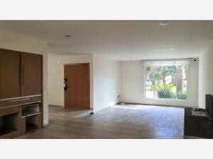 Casa en venta en San Salvador Tizatlalli, Metepec, México