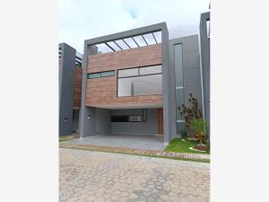 Casa en venta en Lomas de Angelópolis, San Andrés Cholula, Puebla