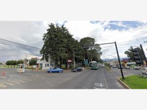 Casa en venta en San Bartolome Tlaltelulco, Metepec, México