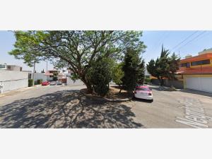 Casa en venta en Ciudad Satelite, Naucalpan de Juárez, México