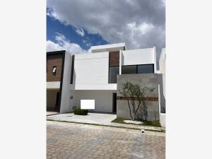 Casa en venta en Lomas de Angelópolis, San Andrés Cholula, Puebla