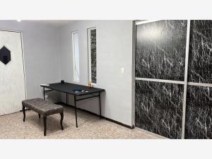 Casa en VENTA con 3 departamentos en el Centro de la ciudad