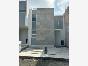 Casa en venta en Los Olivos, Morelia, Michoacán de Ocampo