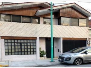Casa en venta en Cafetales, Coyoacán, Ciudad de México