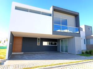 Casa en venta en Lomas de Angelópolis, San Andrés Cholula, Puebla