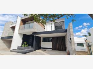 Casa en venta en Lomas de Angelópolis, San Andrés Cholula, Puebla