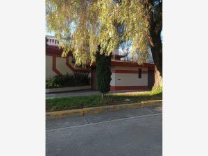 Casa en venta en Ciudad Satelite, Naucalpan de Juárez, México