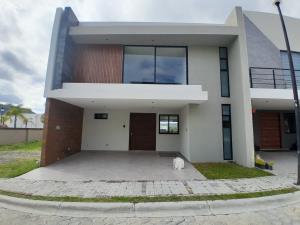 Casa en venta en Lomas de Angelópolis, San Andrés Cholula, Puebla