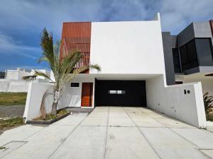 Casa en venta en Lomas de la Rioja, Alvarado, Veracruz de Ignacio de la Llave