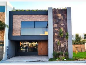 Casa en venta en Lomas de Angelópolis, San Andrés Cholula, Puebla