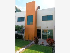 Casa en venta en Jose G Parres, Jiutepec, Morelos