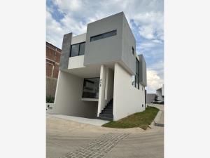Casa en venta en Valle Imperial, Zapopan, Jalisco