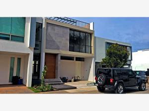 Casa en venta en Valle Imperial, Zapopan, Jalisco Casa en venta en Valle Imperial, Zapopan, Jalisco