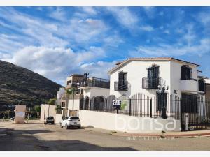 Casa en venta en San Marino, Ensenada, Baja California
