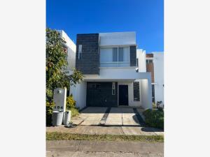Casa en venta en Cordillera, León, Guanajuato