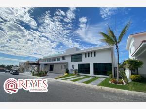 Casa en venta en Lomas de Cocoyoc, Atlatlahucan, Morelos