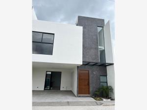 Casa en venta en Cuayantla, San Andrés Cholula, Puebla