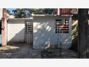 Casa en remate en Framboyanes Infonavit, Tapachula, Chiapas