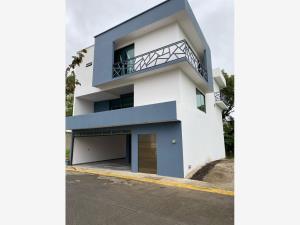 Casa en venta en Morada del Quetzal (Tres Pasos), Emiliano Zapata, Veracruz de Ignacio de la Llave