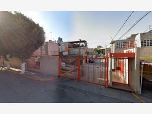 Casa en venta en Los Héroes Ecatepec Sección I, Ecatepec de Morelos, México Casa en venta en Los Héroes Ecatepec Sección I, Ecatepec de Morelos, México
