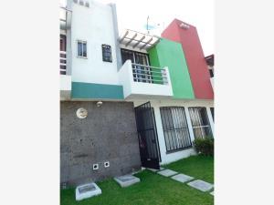 Casa en renta en Palo Escrito (Colonia Benito Juárez), Emiliano Zapata, Morelos