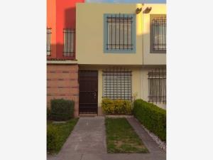 Casa en venta en Hacienda del Valle II, Toluca, México