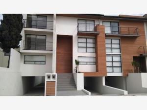 Casa en venta en Santiago Momoxpan, San Pedro Cholula, Puebla Casa en venta en Santiago Momoxpan, San Pedro Cholula, Puebla