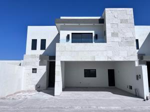 Casa en venta en Los Viñedos, Torreón, Coahuila de Zaragoza Casa en venta en Los Viñedos, Torreón, Coahuila de Zaragoza