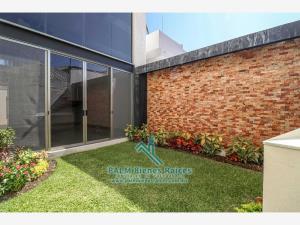 Casa en venta en Jardines de Delicias, Cuernavaca, Morelos
