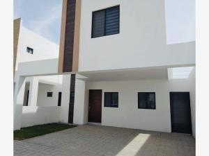 Casa en venta en Lomas de las Etnias, Torreón, Coahuila de Zaragoza