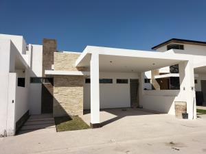 Casa en venta en Los Viñedos, Torreón, Coahuila de Zaragoza Casa en venta en Los Viñedos, Torreón, Coahuila de Zaragoza