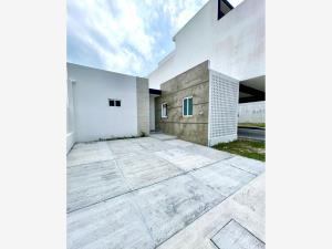 Casa en venta en Lomas de la Rioja, Alvarado, Veracruz de Ignacio de la Llave