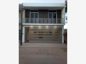 Casa en venta en Villa Jardín, Lerdo, Durango
