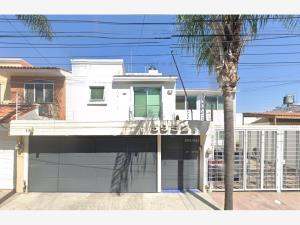 Casa en remate en Lomas Universidad, Zapopan, Jalisco