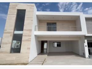 Casa en venta en Los Viñedos, Torreón, Coahuila de Zaragoza Casa en venta en Los Viñedos, Torreón, Coahuila de Zaragoza