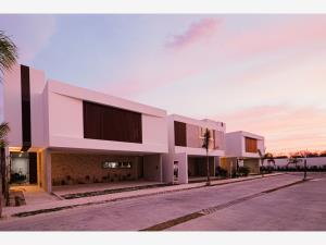 Casa en venta en Xcanatún, Mérida, Yucatán