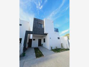 Casa en venta en Las Puertas del Desierto, Torreón, Coahuila de Zaragoza