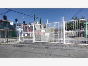 Casa en venta en Conjunto Urbano Ayuntamiento 2000, Temixco, Morelos