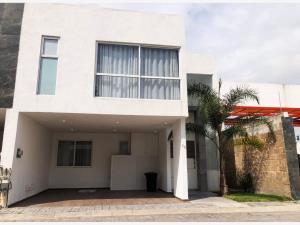 Casa en venta en Momoxpan, San Pedro Cholula, Puebla Casa en venta en Momoxpan, San Pedro Cholula, Puebla