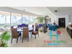 Exclusivo departamento de playa con alberca privada y vista al mar