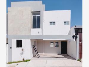 Casa en venta en Lomas de la Rioja, Alvarado, Veracruz de Ignacio de la Llave