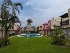 Casa en venta en Llano Largo, Acapulco de Juárez, Guerrero