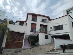 Casa en venta en Misión Cumbres 2 Sector, Monterrey, Nuevo León